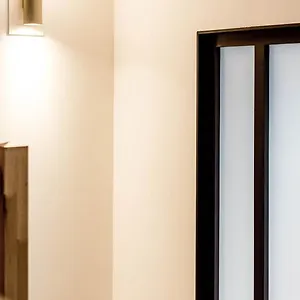 High-end Overlooking The Quays Ail Lyon
