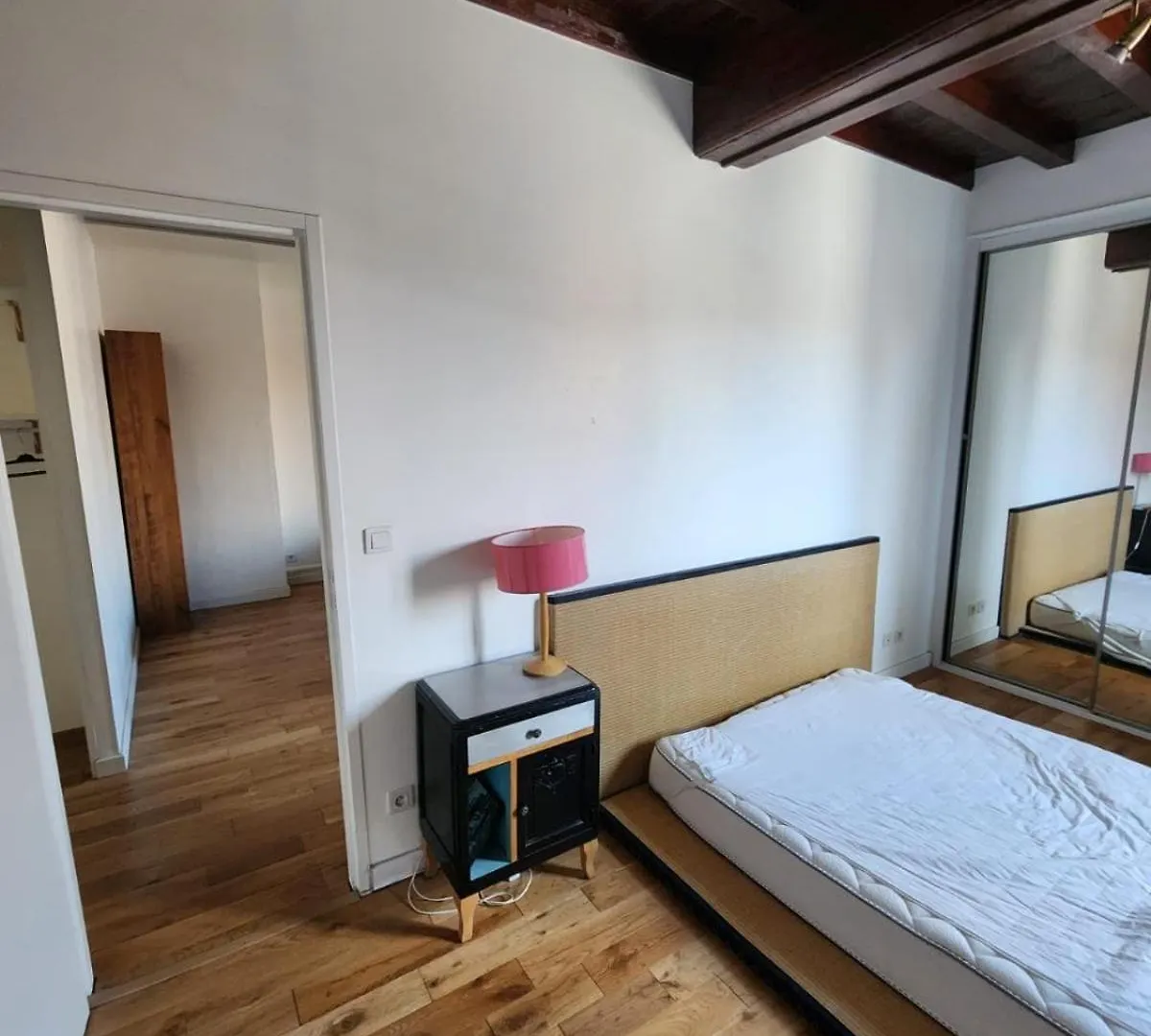 Apartment Charmant T2 A Proximite Du Metro Valmy Lyon